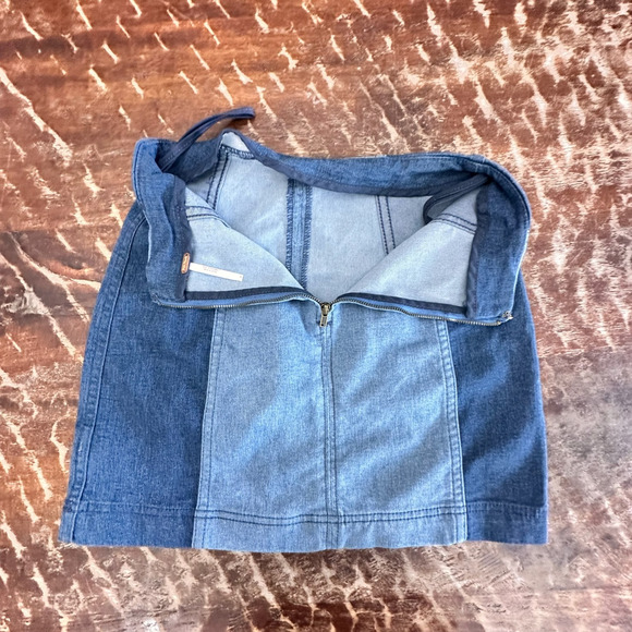 Free People Patchwork Denim Mini Skirt Y2K Size 0 Zip Back Two Tone Jean - Picture 3 of 7